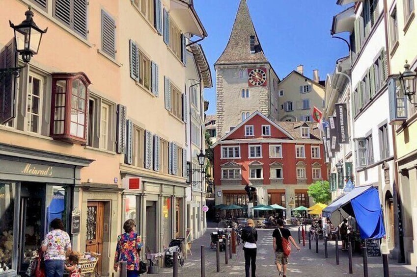 Experience Zurich Tour via Trams, Trains, Ferries and Cable Cars