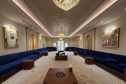 Authentic Emirati Majles Cultural and Hospitality Experience