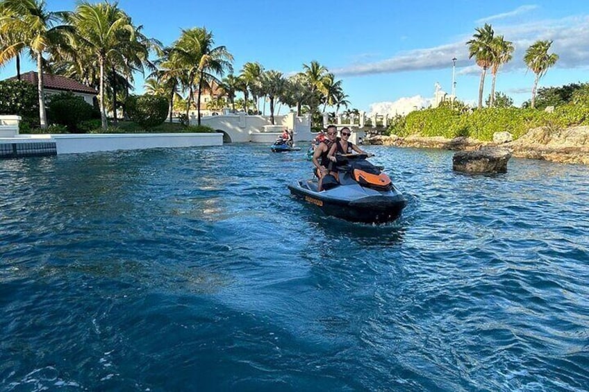 Private 8 Hours Full Day Tour at Bleus