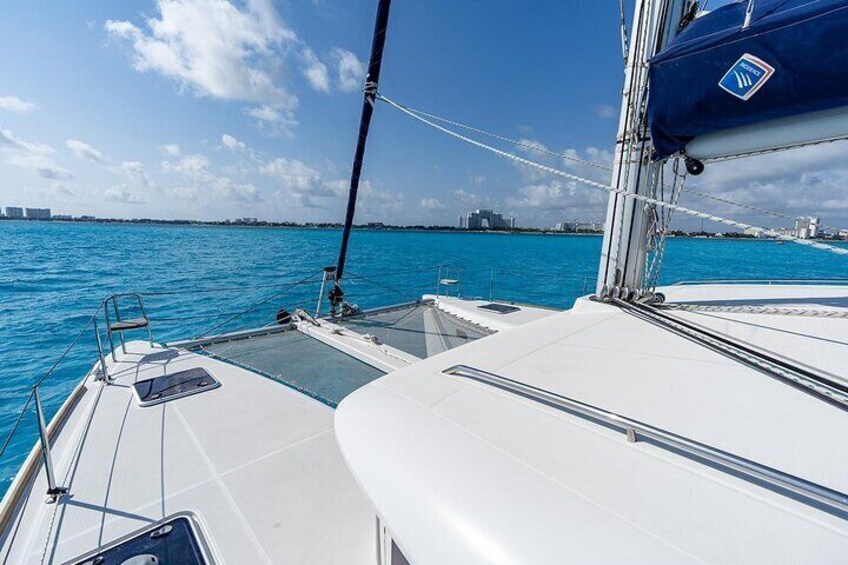 7hrs 42ft Luxury Catamaran Private Charter Cancun to Isla Mujeres