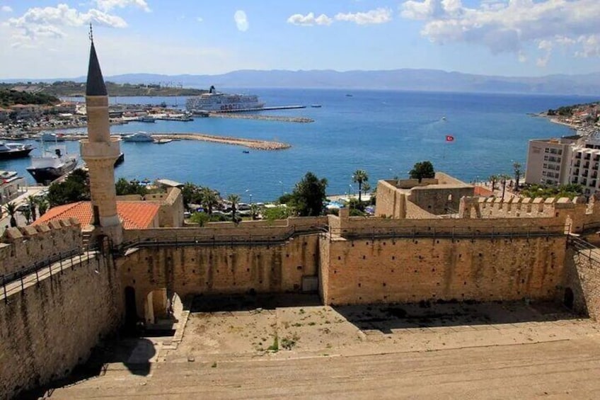 Island and Bays Boat Tour from Izmir with Lunch