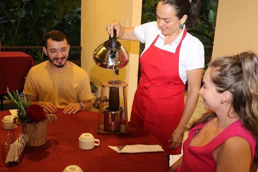 Experience the Authentic Costa Rican Cuisine in La Fortuna