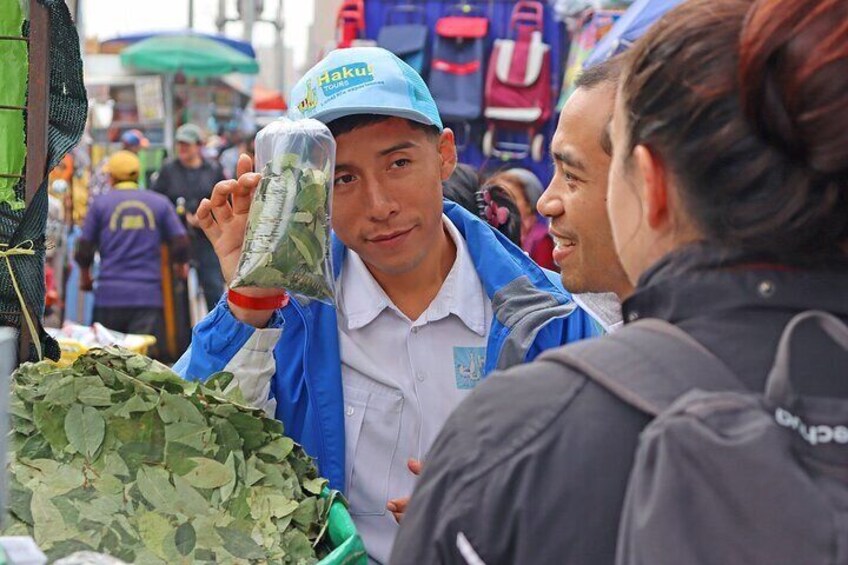 Bizarre tour in Gamarra Witches Market