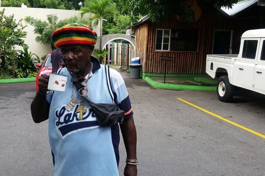 Bob Marley Museum from Montego Bay to Kingston Devon House Stop