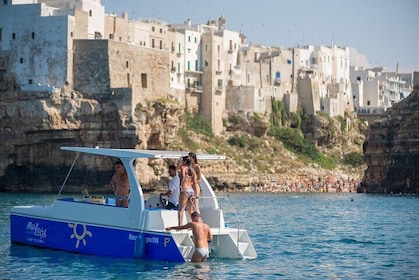 Polignano a Mare Eco Boat Tour with Snorkelling Mar y Sol