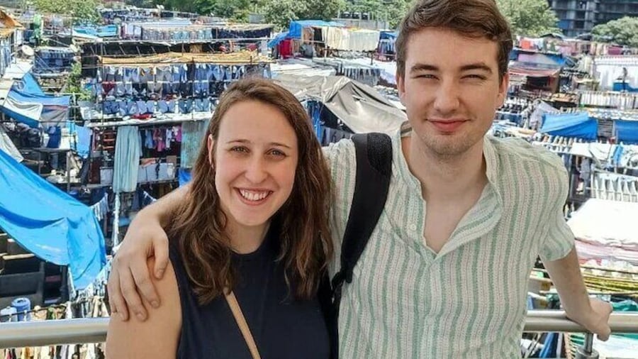 Best Mumbai Private Dhobi Ghat Laundry & Slum Tour with Pickup