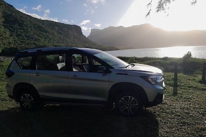 Voiture pour 8 Heures à Curepipe