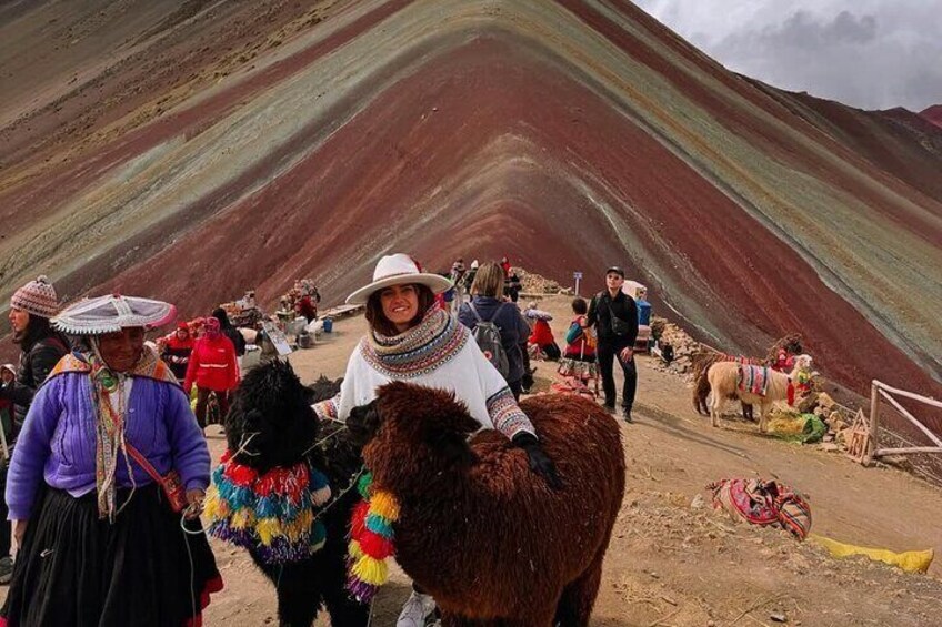 Private Service Rainbow Mountain with Buffet Lunch - Red Valley