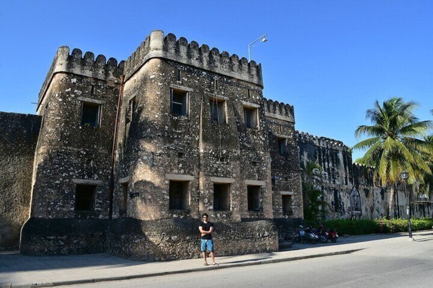 Super Zanzi Stone Town, Prison & Nakupenda Island, Lunch–Zanzibar
