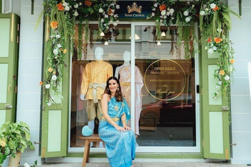 Bangkok Photography in Traditional Thai Costumes