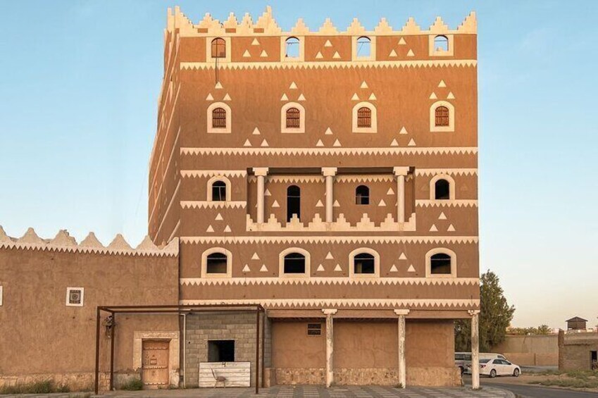 Experience Qassim’s Rich Heritage: A Full-Day Cultural Discovery