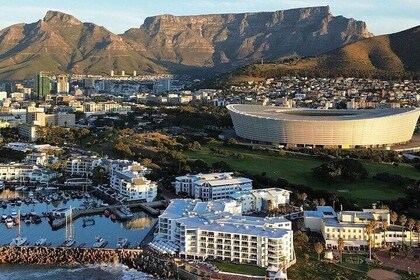 5 Days In Cape Town And Beyond From History ,Safari and Wine