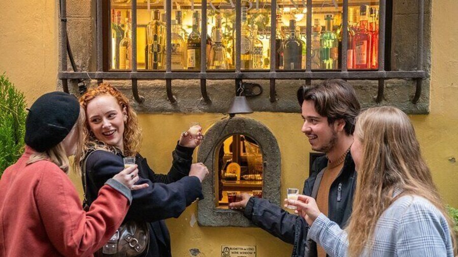 Explore Florence’s nightlife with drinks & history