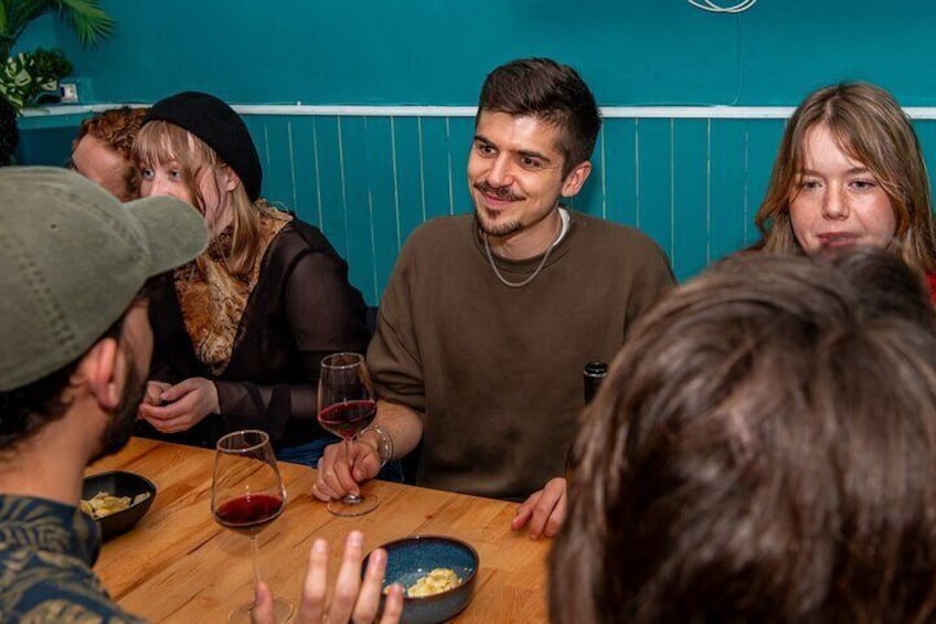 Meet fellow travelers and make new friends