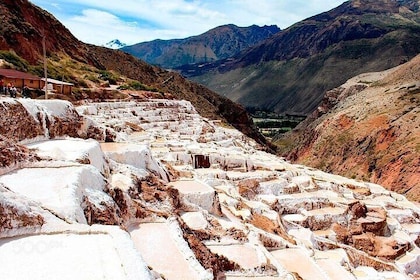 Excursión a Moray y minas de sal con visita textil en Chinchero.