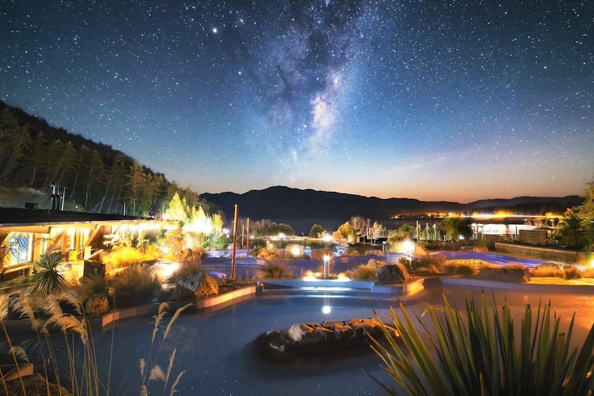 Picture 6 for Activity Lake Tekapo: 1.5-Hour Hot Pools & Stargazing Experience