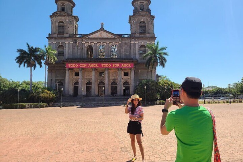 Catedral Vieja de Managua