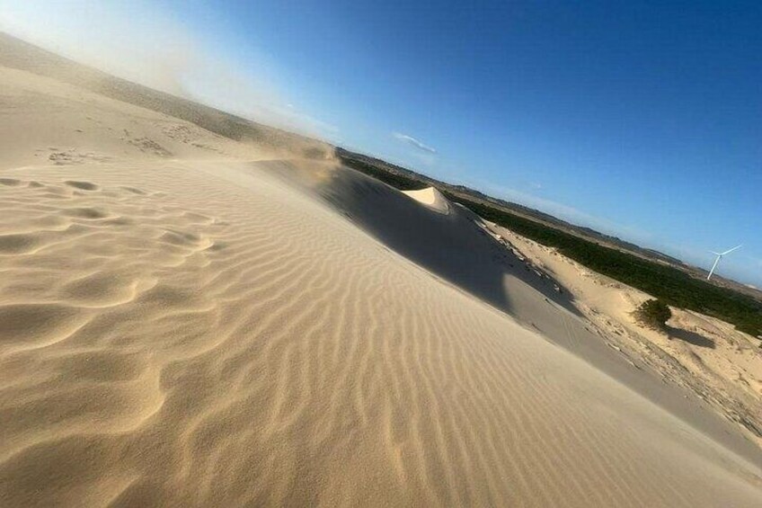 Mui Ne Sand Dunes Jeep Adventure: Explore with a Local Guide