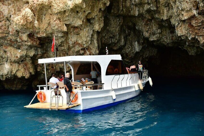 Sea Turtle Swimming And Waterfal Boat Trip