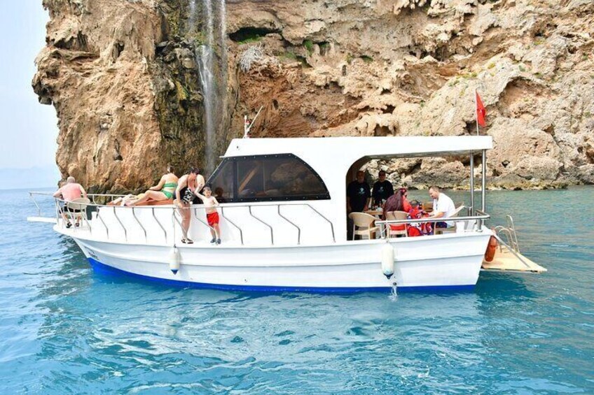 Sea Turtle Swimming And Waterfal Boat Trip