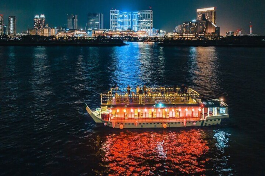 Yakatabune Dinner Cruise with Tokyo Tower &Tradition Show &Drinks