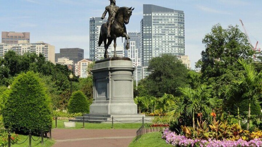 St. Louis Scavenger Hunt: Gateway to the West