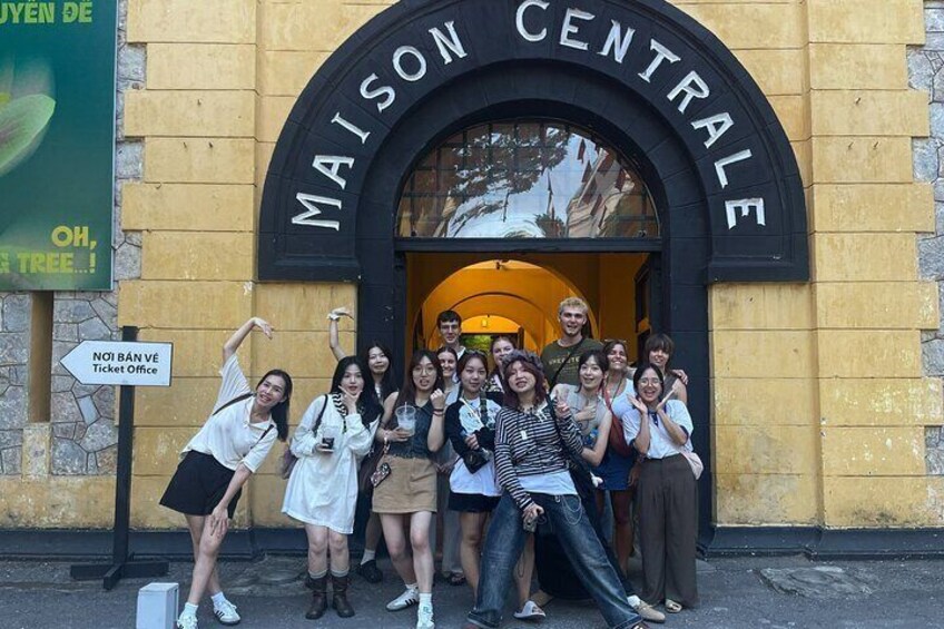 Hoa Lo Prison and Little Paris Tour in Hanoi