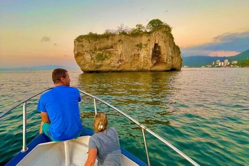 Sunset and Bioluminescence Boat Tour at Los Arcos Islands