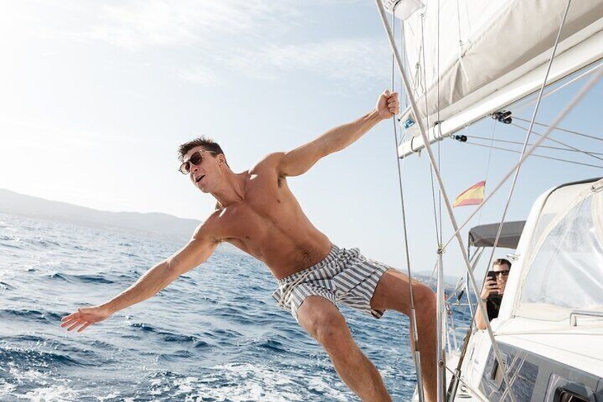 Private and exclusive sailing through the Bay of Palma and nearby coves