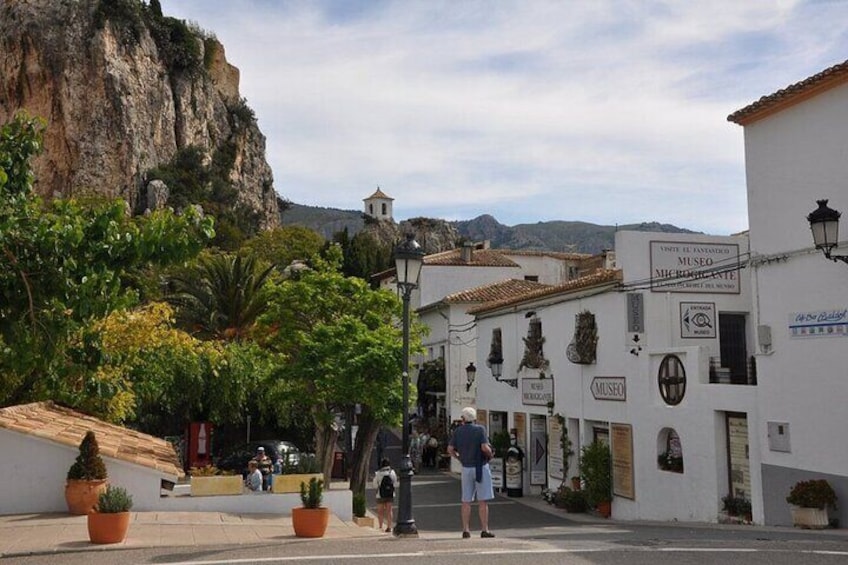 Alicante and Benidorm: Guadalest Castle Tour including Transfer