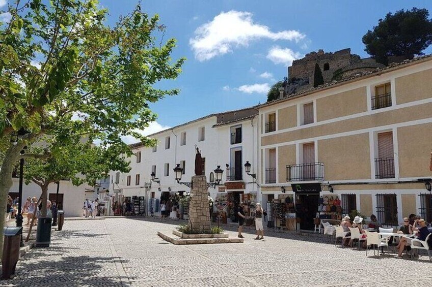 Alicante and Benidorm: Guadalest Castle Tour including Transfer
