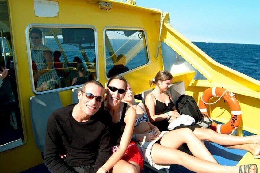 Full-Day Semi-Submarine Trip to Hola Hola Island from Hurghada