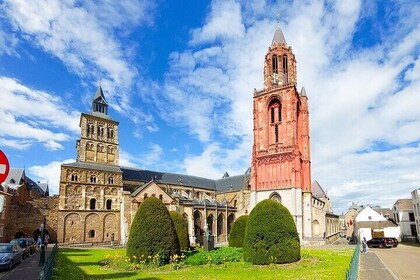 Maastricht city game: from Romans to Rieu