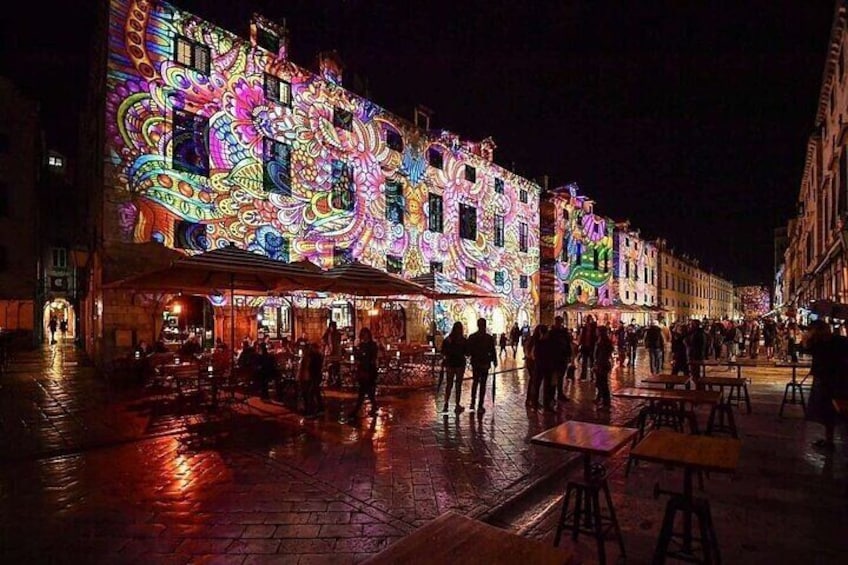 Amazing decorations during Lumiart festival in the Old Town