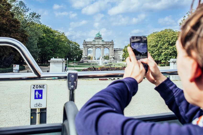 Tootbus Brussels Discovery Hop-on Hop-off bus tour + Ferris Wheel