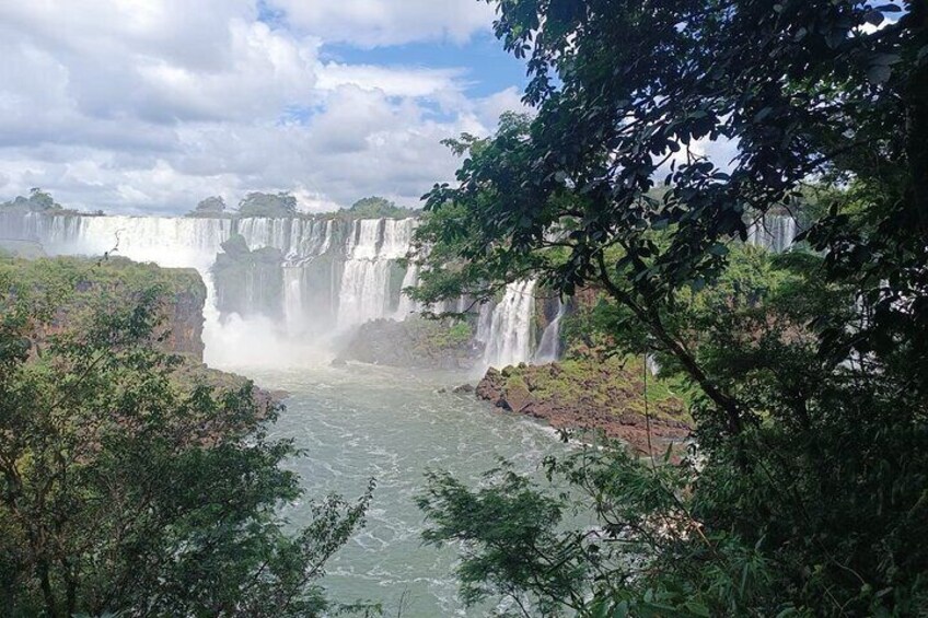 1 Day Private Tour of Iguassu Falls Side Brazil and Argentina