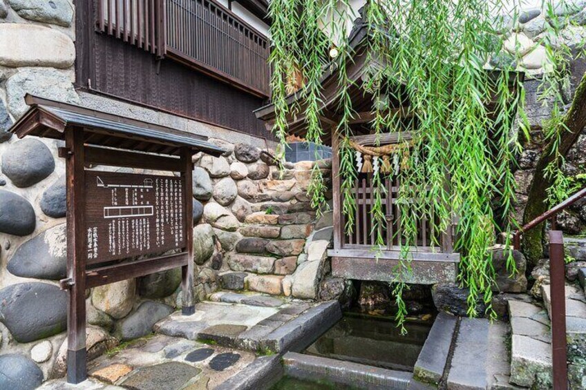 Gujo Hachiman All Must-Sees Half Day Private Tour with Nationally-Licensed Guide