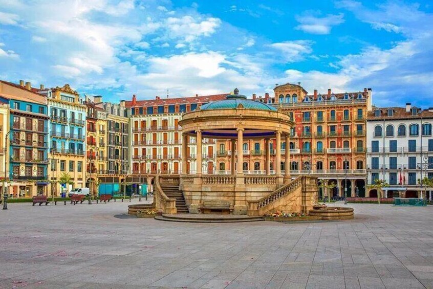 Small Group Walking Tour Pamplona