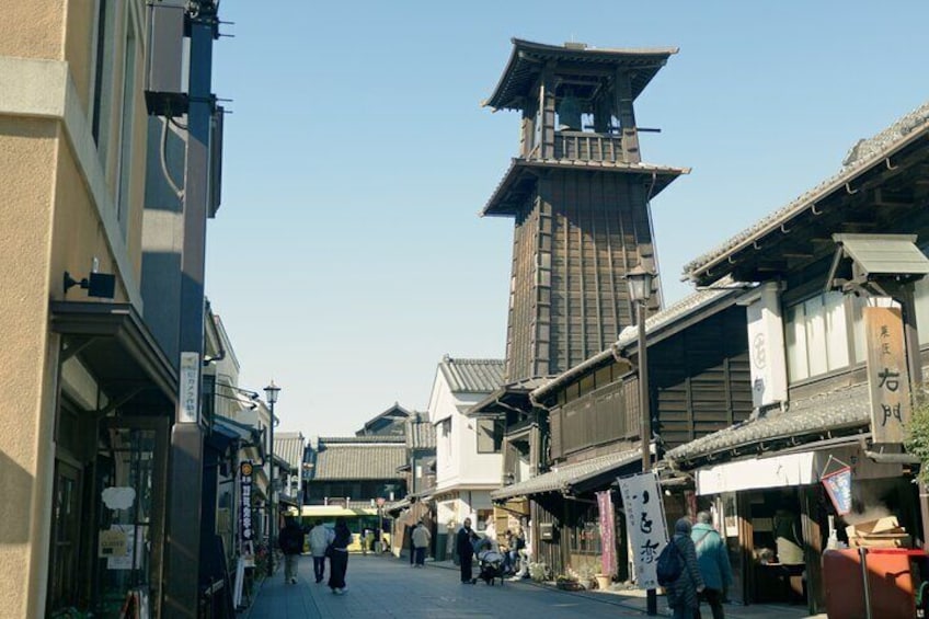 Kawagoe Walking Tour with Local Student Guide & Photographer