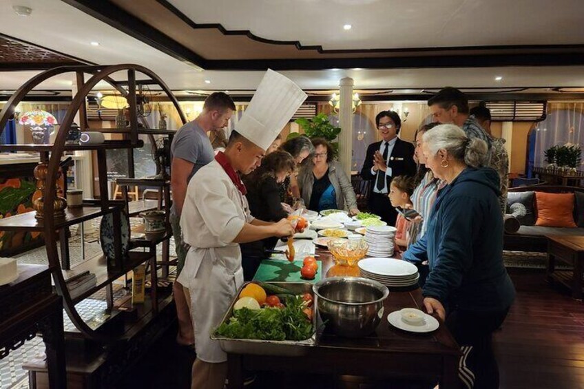 Cooking class in Halong Bay