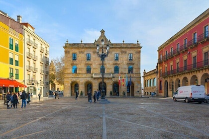 Gijon Cultural City Bus Tour Experience from Oviedo