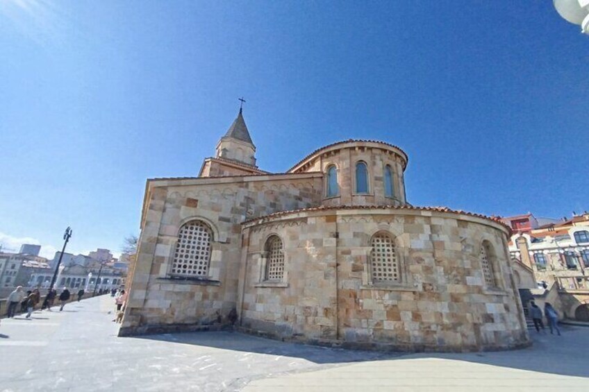 Gijon Cultural City Bus Tour Experience from Oviedo