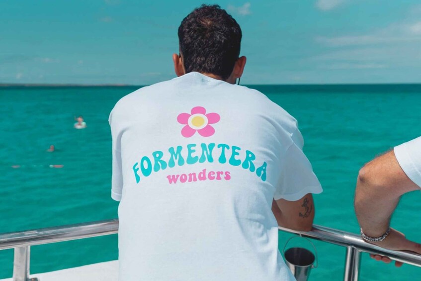 Picture 16 for Activity Ibiza: Boat Trip to Formentera with Open Bar and Paella