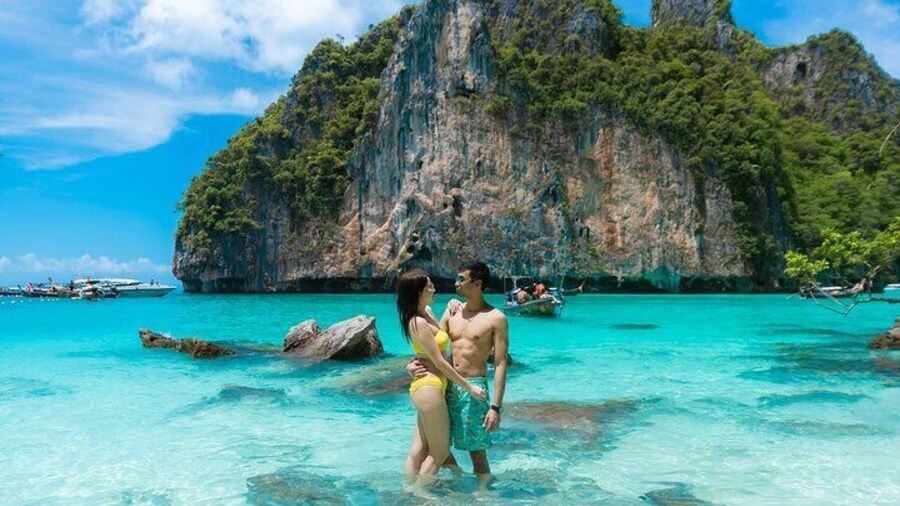 Phi Phi Pileh Lagoon Bamboo Island by Speed boat