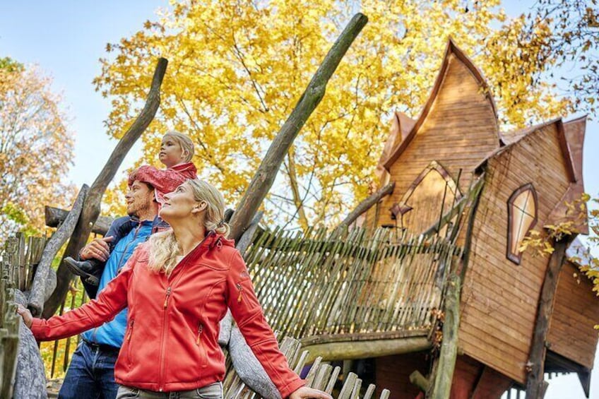 At the end of the day, you can go back out into the human world via the magic slide of the Fairytop Castle.