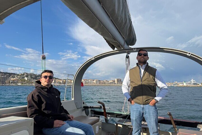 Golfe-Juan: Discover the Art of Sailing on a Scenic Cruise