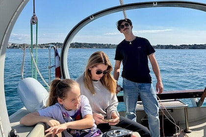 Golfe-Juan: Discover the Art of Sailing on a Scenic Cruise
