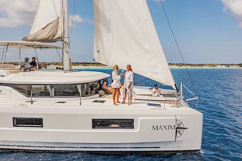 Shared Sail and Snorkel Catamaran Tour in Caribbean Netherlands