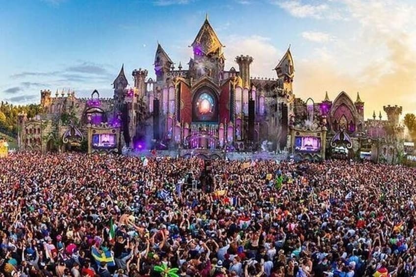 Private Luxury Transfer: Brussels to Tomorrowland Boom