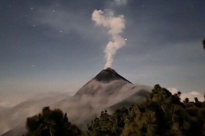 Hike Volcanoes Acatenango and Fire in 2 days